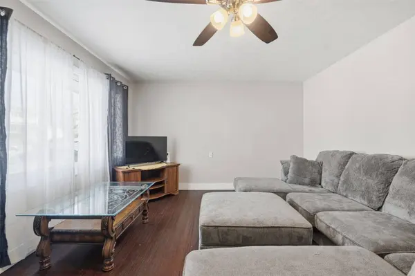 2475 26th AVE, Marion, IA 52302