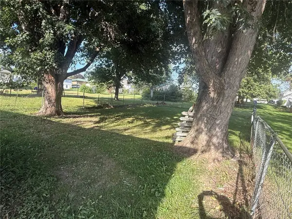 1511 4th ST, Belle Plaine, IA 52208