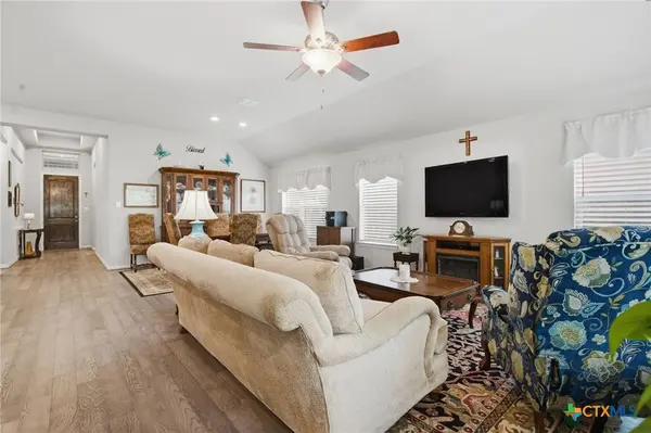 8512 Tulocay Blanca, Boerne, TX 78015