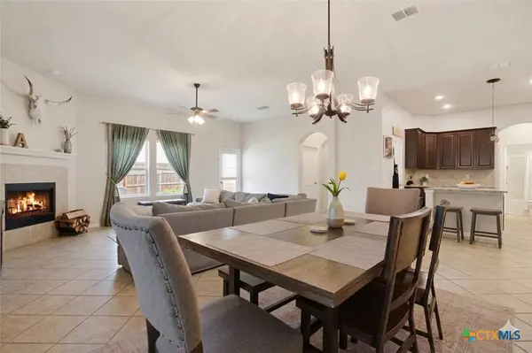 821 Wall ST, New Braunfels, TX 78130