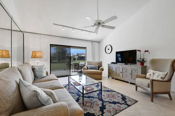 77401 Sawgrass CIR, Palm Desert, CA 92211