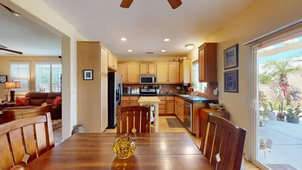 118 Shoreline DR, Rancho Mirage, CA 92270