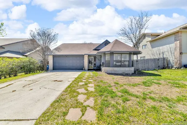 8746 Serene Ridge, San Antonio, TX 78239