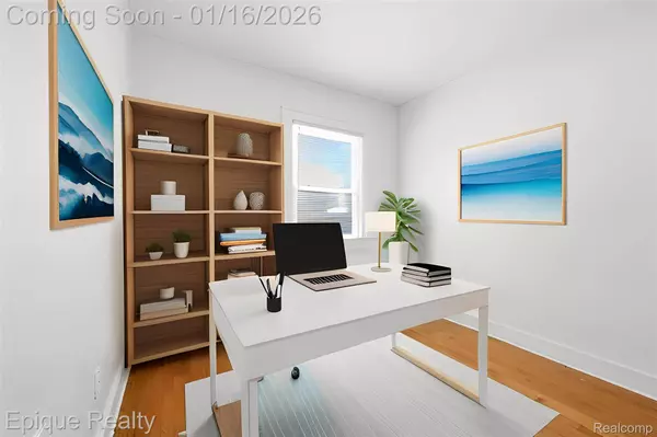 6080 Northrup DR, Waterford, MI 48329