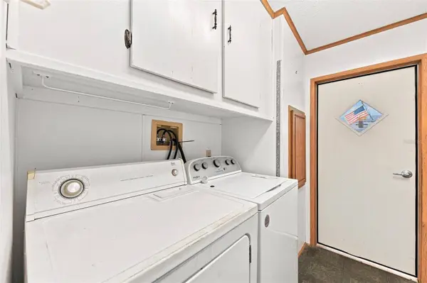 3215 WEKIVA RD, Tavares, FL 32778