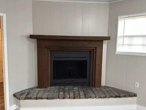 205 Dahlia Dr, Andalusia, AL 36420