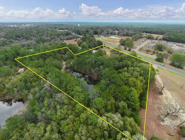 6388 Highway 85 N, Crestview, FL 32536