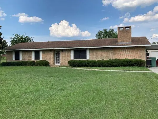 802 Duval Dr, Opp, AL 36467