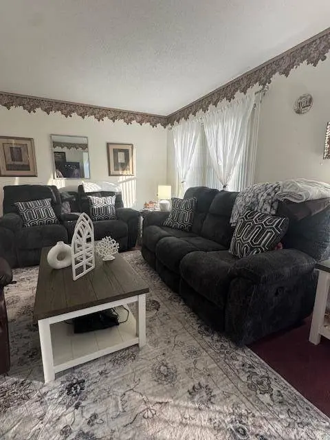 802 Duval Dr, Opp, AL 36467
