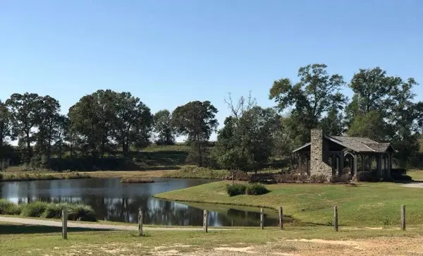 119 Weeping Willow Trail, Headland, AL 36345