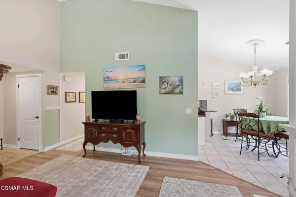 460 Arbor Lane Court #202, Thousand Oaks, CA 91360