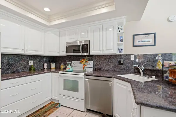 460 Arbor Lane Court #202, Thousand Oaks, CA 91360