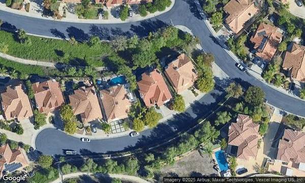 24711 Senda Pajaro, Calabasas, CA 91302-3067