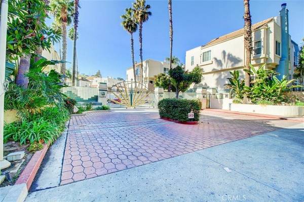 5455 Sylmar Ave #2902, Sherman Oaks, CA 91401
