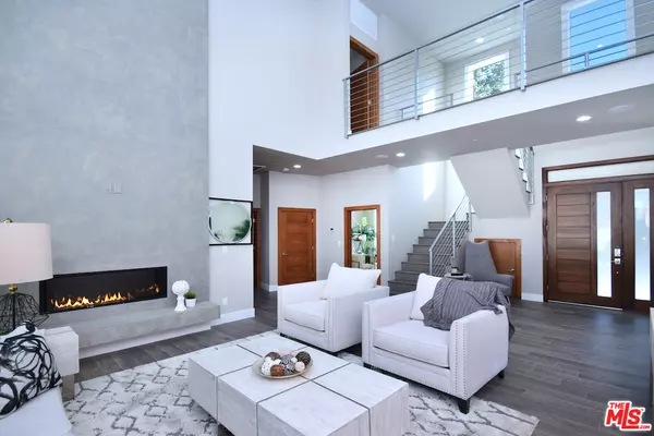 2599 Stokes Canyon Rd, Calabasas, CA 91302-2991