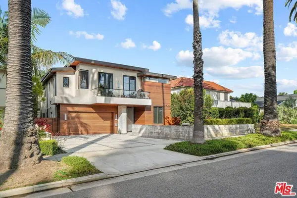 364 21st St, Santa Monica, CA 90402-2418