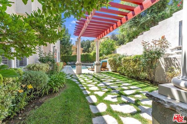 1535 Verde Ridge Ln, Westlake Village, CA 91361