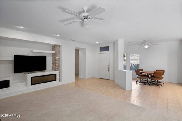 18232 N VILLA BELLA Drive, Surprise, AZ 85374