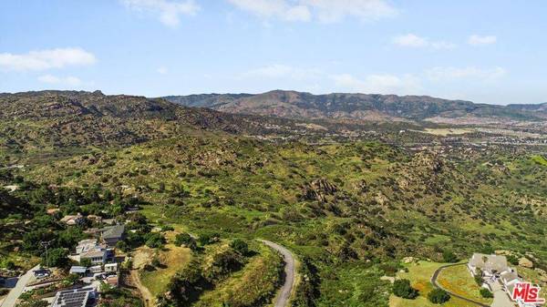 0 Mesa DR, Simi Valley, CA 93063