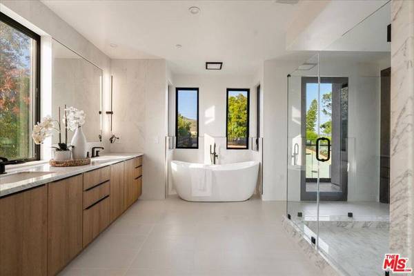 5675 Calpine DR, Malibu, CA 90265