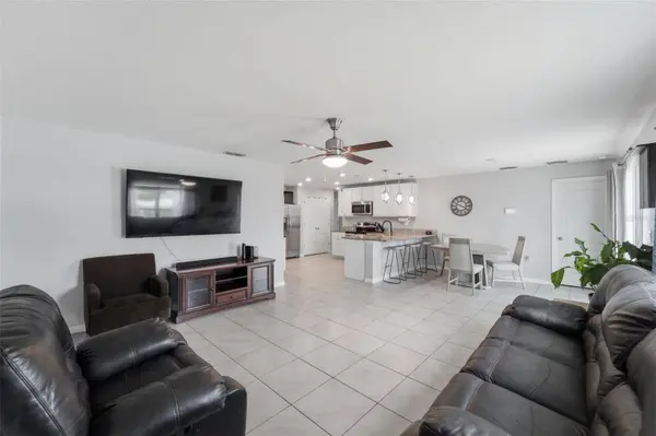 1915 BAYPORT DR, Deltona, FL 32728