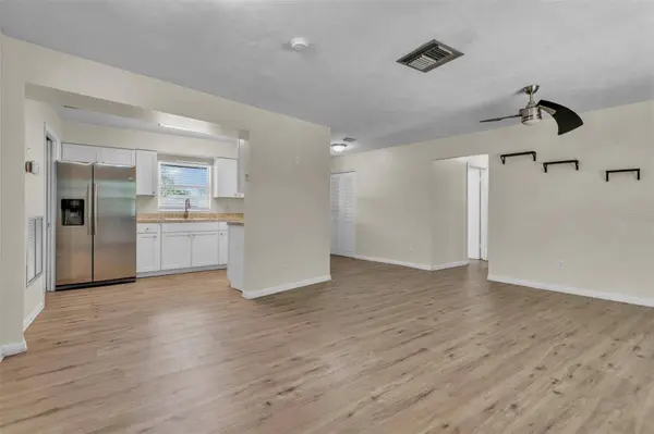 2331 LAKE HELEN OSTEEN RD, Deltona, FL 32738