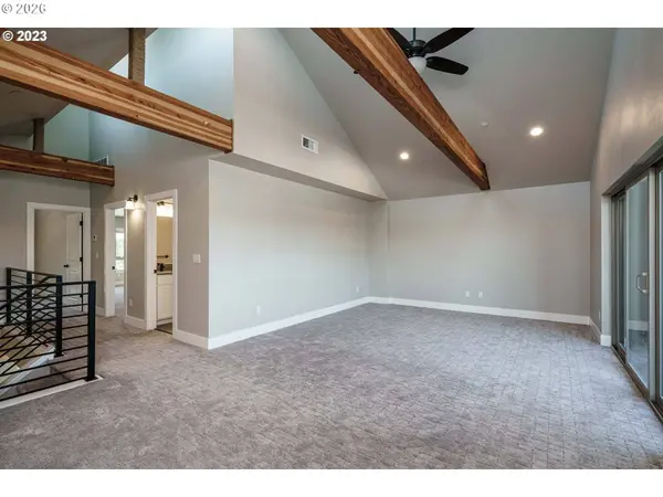 302 N BRIDGETON RD, Portland, OR 97217