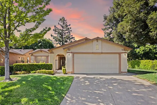 7513 Sunfield LN, Sacramento, CA 95828