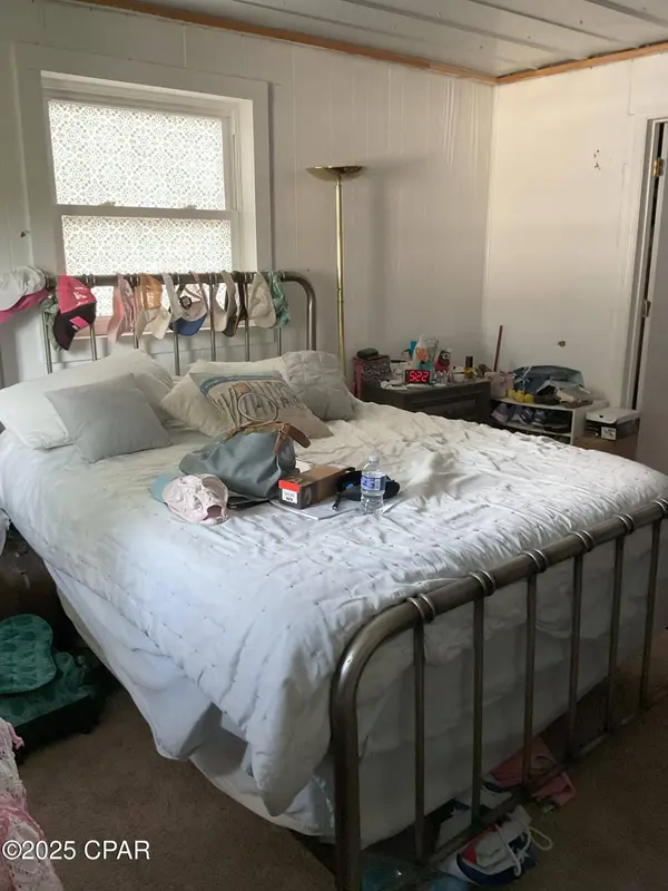 546 S 2nd ST, Wewahitchka, FL 32465