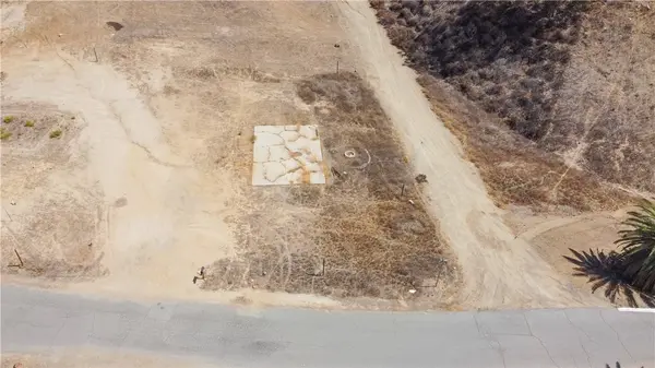 1 Palm Dr, Lake Elsinore, CA 92530