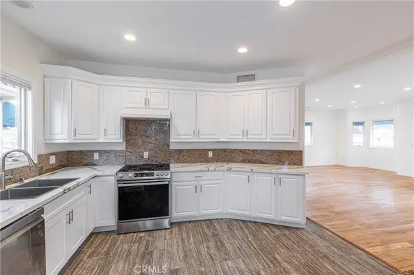 1906 New York DR, Altadena, CA 91001