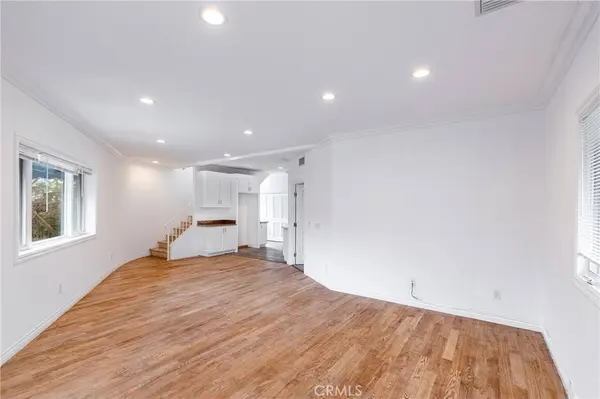 1906 New York DR, Altadena, CA 91001