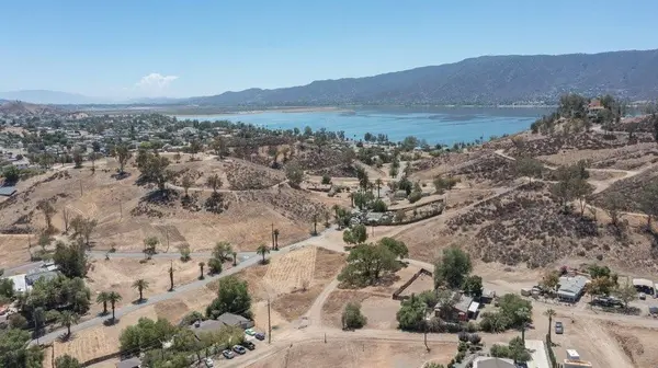 1 Mountain View Way, Lake Elsinore, CA 92530
