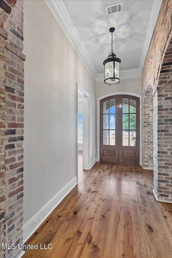 422 Summerville Drive, Madison, MS 39110