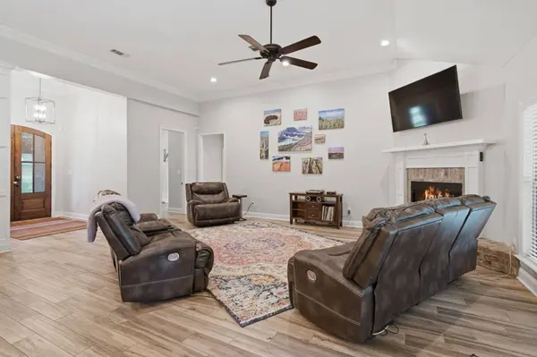 35 Waverly, Hattiesburg, MS 39402