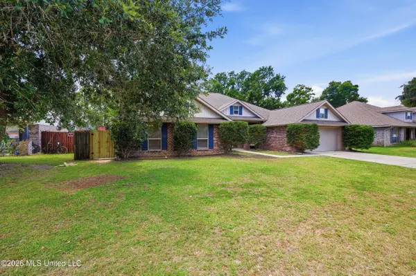 120 Cattail Lane, Ocean Springs, MS 39564