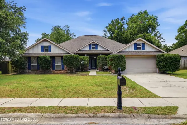 120 Cattail Lane, Ocean Springs, MS 39564
