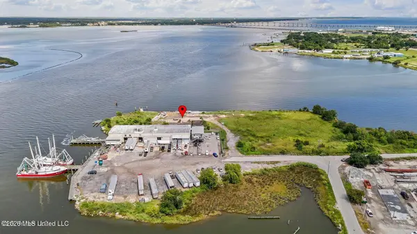 540 Bayview Avenue, Biloxi, MS 39530