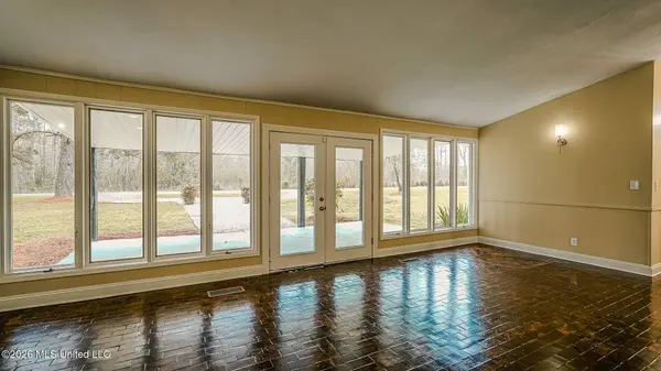 156 Graves Road, Ellisville, MS 39437