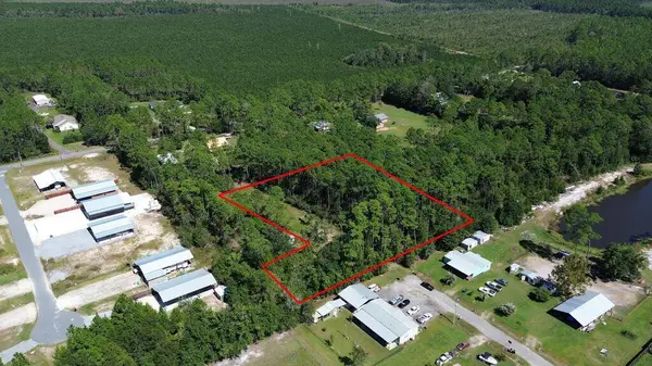6795 Larimore St, Wewahitchka, FL 32465