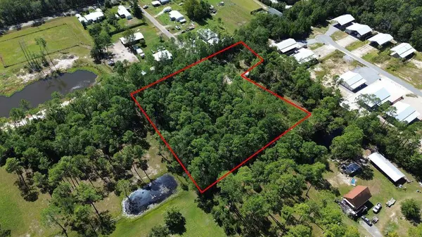 6795 Larimore St, Wewahitchka, FL 32465