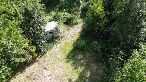 388 N Bass Dr, Wewahitchka, FL 32465