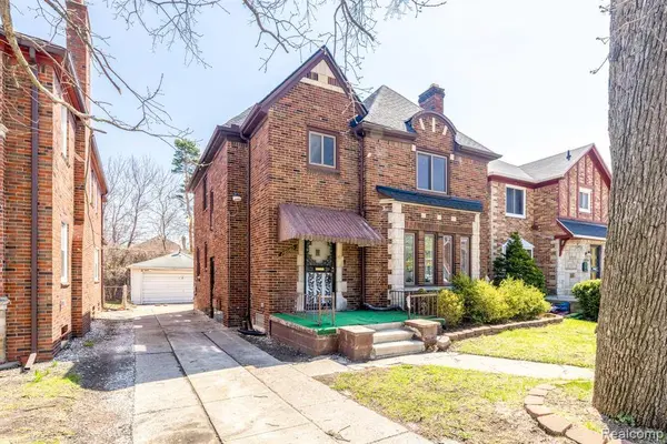 18062 WOODINGHAM Drive, Detroit, MI 48221