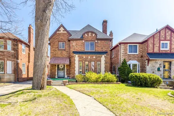 18062 WOODINGHAM Drive, Detroit, MI 48221