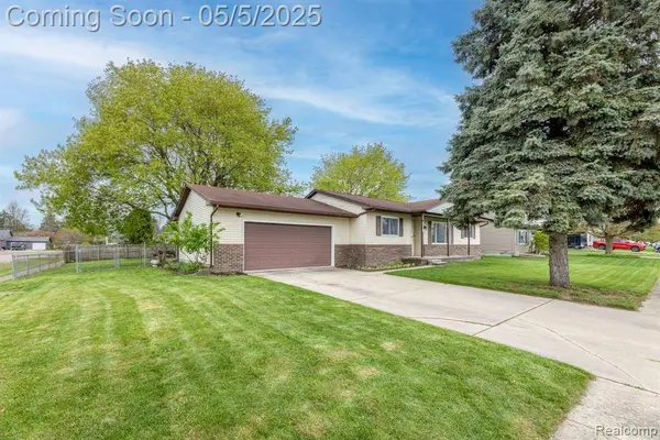 516 WILLIAM G Drive, Capac Vlg, MI 48014