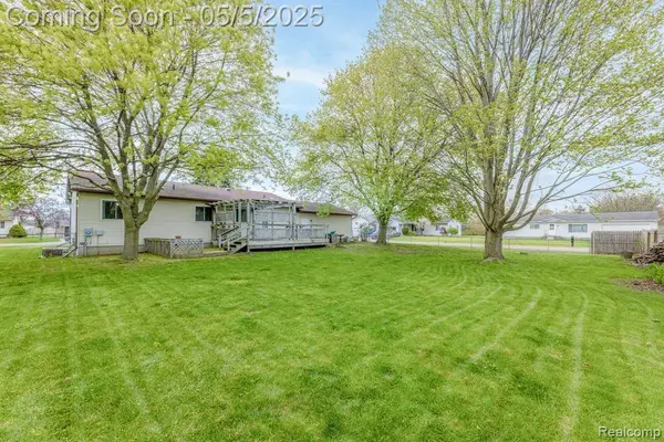 516 WILLIAM G Drive, Capac Vlg, MI 48014