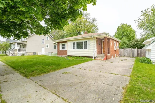 2028 9th Street, Port Huron, MI 48060