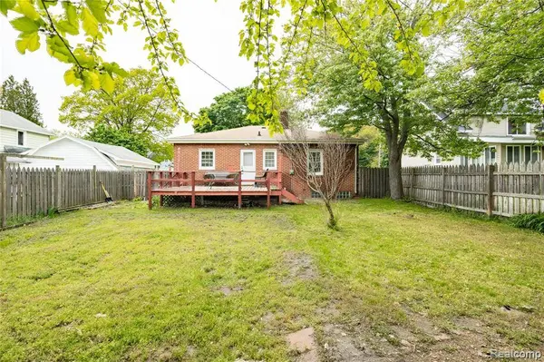 2028 9th Street, Port Huron, MI 48060