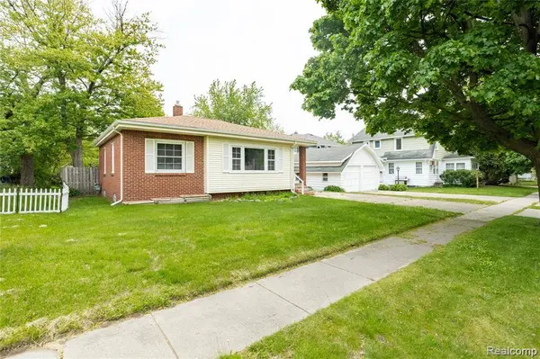 2028 9th Street, Port Huron, MI 48060