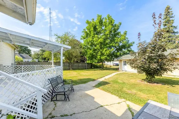203 S Main Street, Capac Vlg, MI 48014